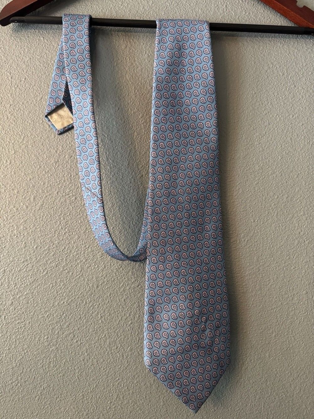 Christian Dior Blue Pink Paisley Silk Tie Woven Logo Accent Designer One Size - Picture 6 of 7